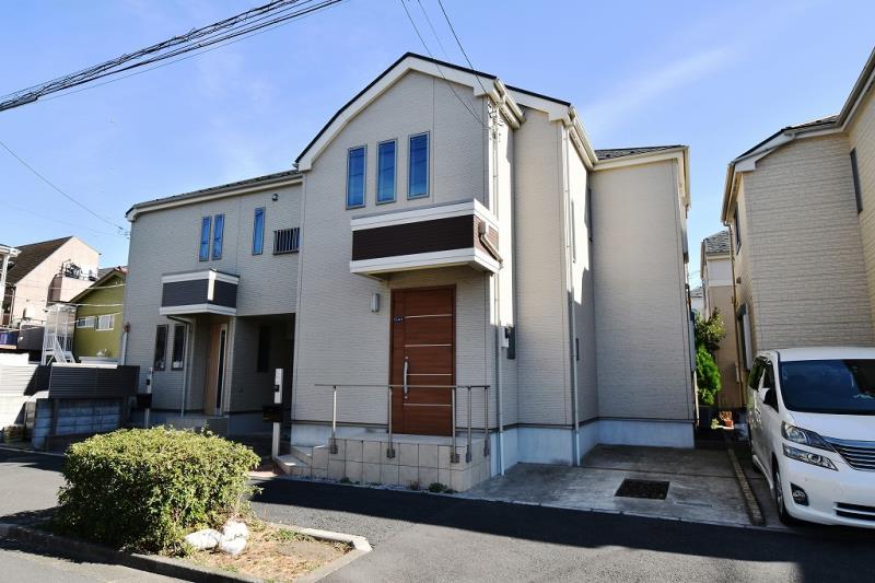 Exterior of Koiwa House