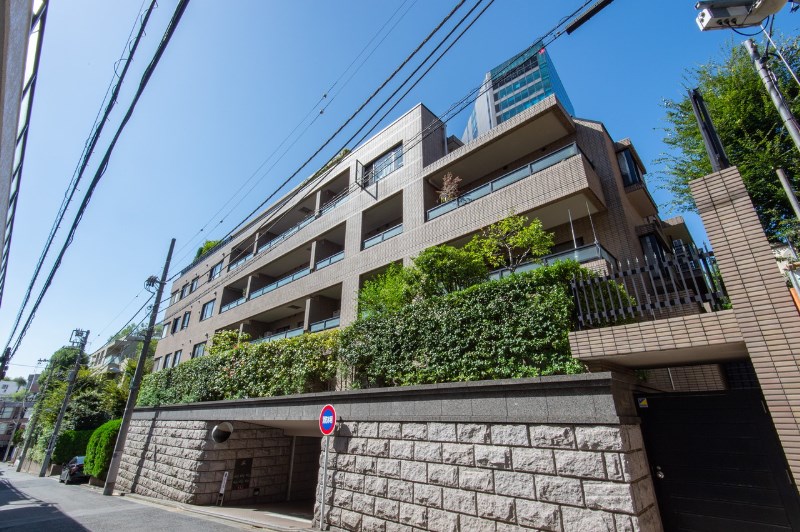 Exterior of Diana Garden Jingumae
