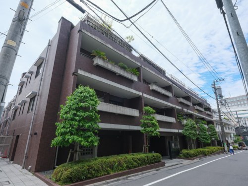 Exterior of 代々木デュープレックス