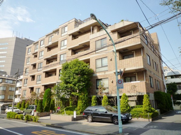 Exterior of J Park Shibuya Higashi