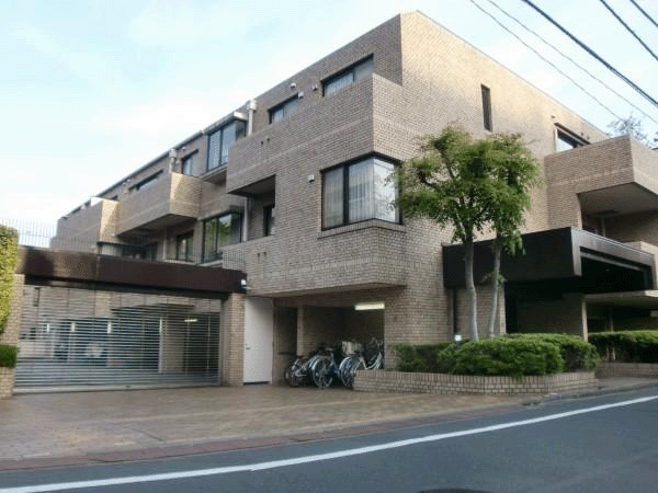 Exterior of Yoyogi Park Mansion