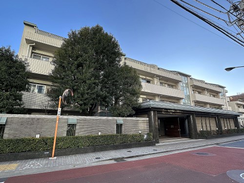 Exterior of Park Court Mita Tsunamachi