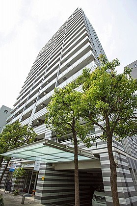 Exterior of Myrtle Court 恵比寿 2000