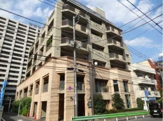 Exterior of Palos Shirogane