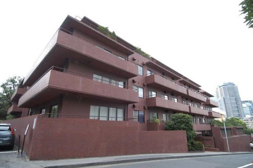 Exterior of Akasaka Grand House