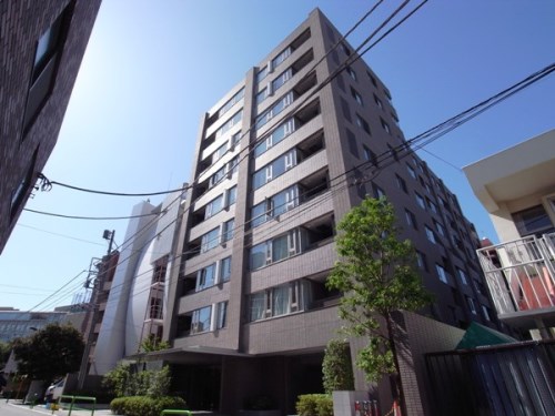 Exterior of グランスイート六番町