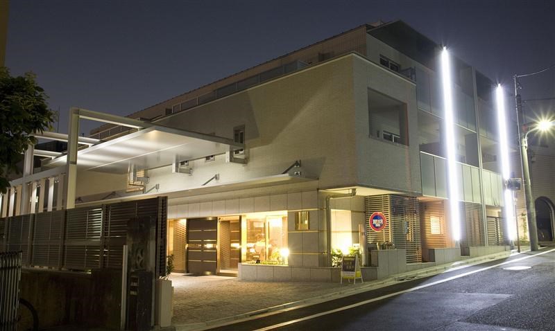 Exterior of ecuty Kamiyamacho