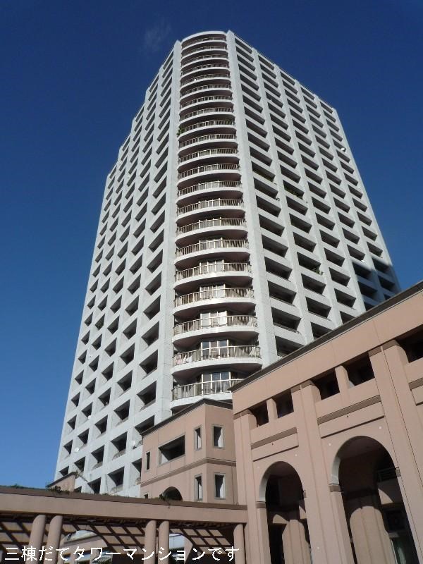 Exterior of Nishi-toyama Towerhomes Central Tower