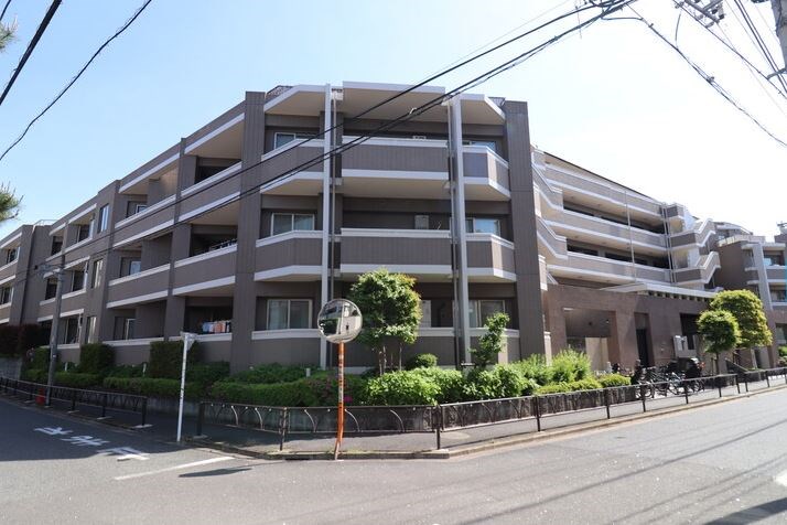 Exterior of D’グランセ駒沢大学