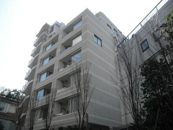 Exterior of Park Court Meguro Aobadai Hilltop Residence