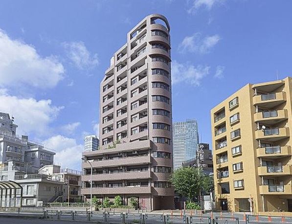 Exterior of Bell Maison Roppongi Towers