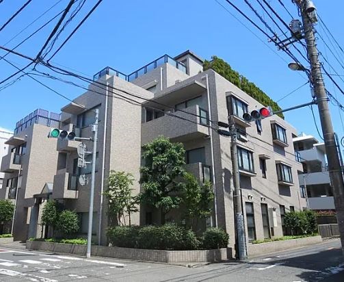 Exterior of Royal Vise Gakugei-daigaku
