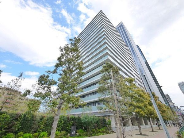 The Parkhouse Shinjuku Tower - Condominium for Sale in Tokyo - PLAZA HOMES