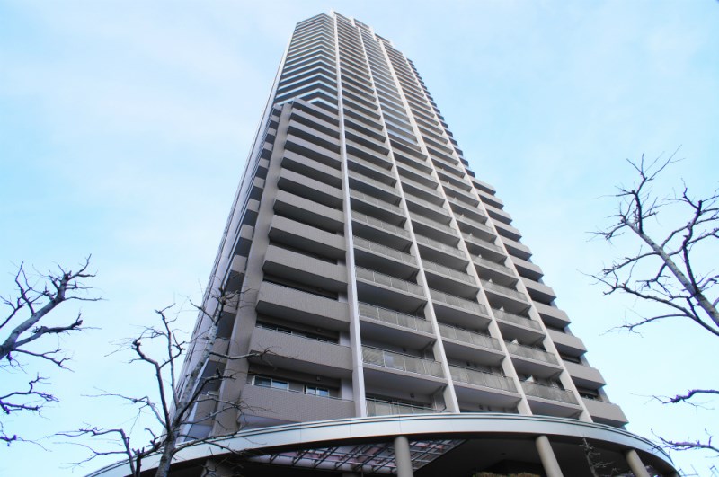 Exterior of Canal Wharf Towers WEST