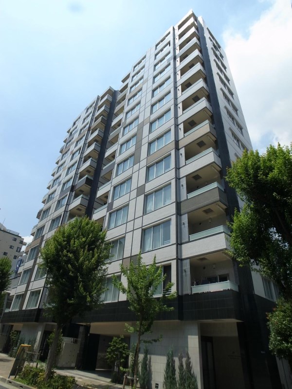 Exterior of Geo Nishi-shinjuku Twin Residence East