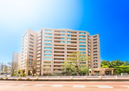 Exterior of プラウド新宿御苑エンパイア