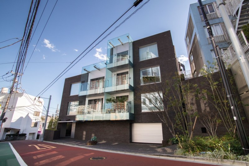Exterior of Geo Grande Motoazabu
