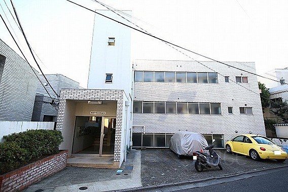 Exterior of Kyowa Mansion