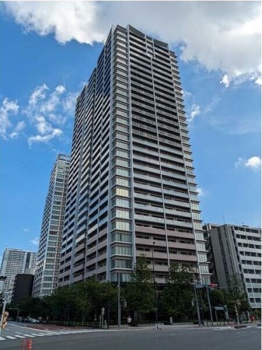 Exterior of BRANZ TOWER SHIBAURA