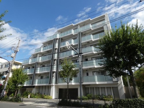 Exterior of ピアース学芸大学