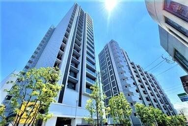 Exterior of City Tower Komazawadaigaku Station Court Tower Building
