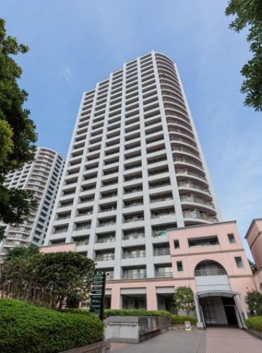 Exterior of Nishitoyama Tower Homes Central Tower