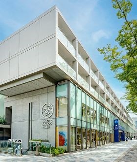 Exterior of 表参道ヒルズゼルコバテラスWEST