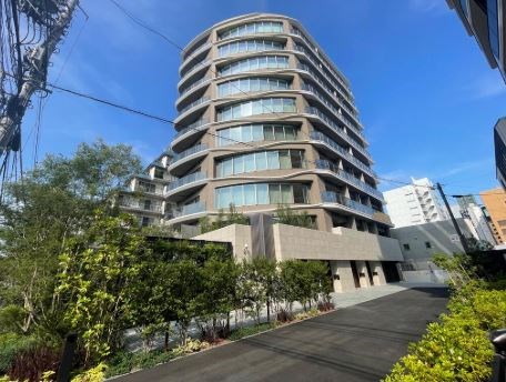 Exterior of Park Court Kitaaoyama