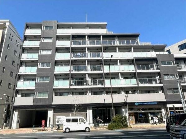 Exterior of PHOENIXIA GAKUGEIDAIGAKU 3F