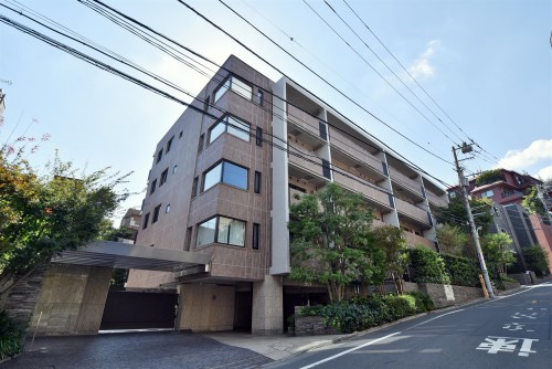 Exterior of The Parkhouse Motoazabu 2F