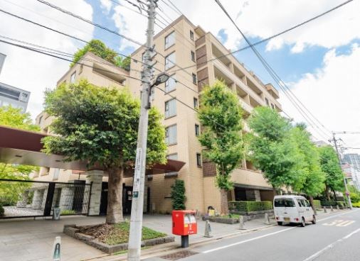 Exterior of ATLAS EDOGAWA APARTMENT 2F