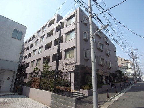Exterior of Lions City Fudomae 1F