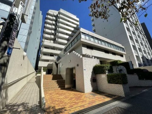 Exterior of Plaza Azabu 10F
