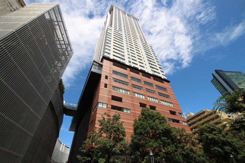 Exterior of Cross Air Tower 28F