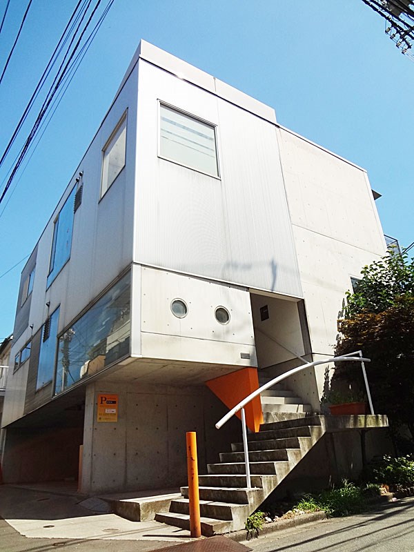 Exterior of Akagi House