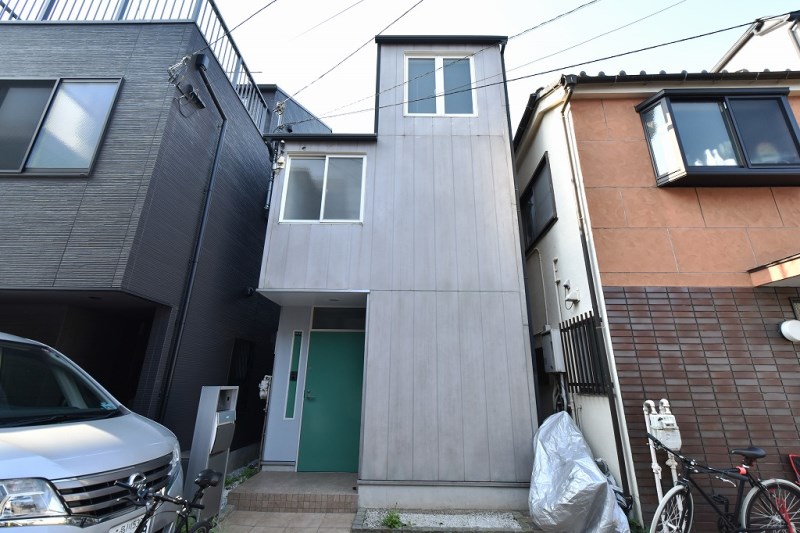 Exterior of Hatsudai 2-chome House