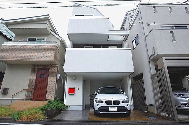 Exterior of Meguro 4-chome House