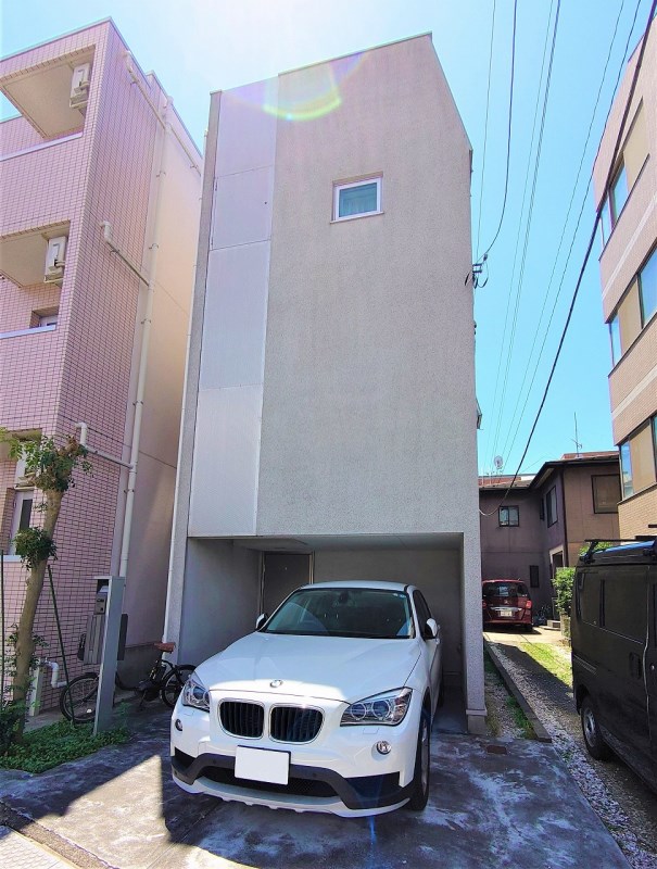 Exterior of Kitasenzoku 2 chome house
