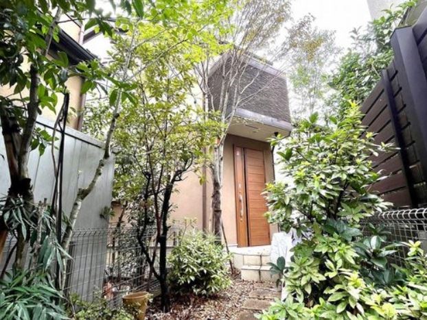Exterior of Okamoto 1-chome House