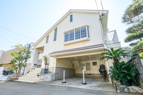 Exterior of Yanagishima-kaigan House