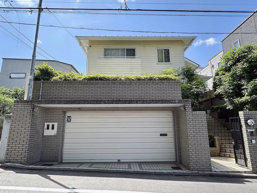 exterior.jpg