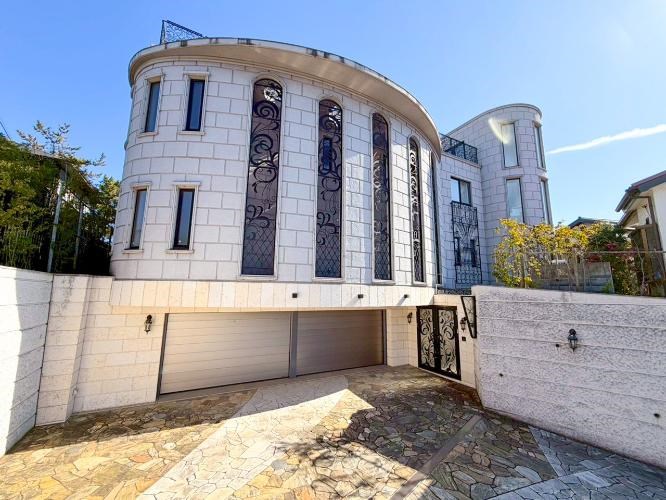 Houses for Sale in Tokyo - PLAZA HOMES